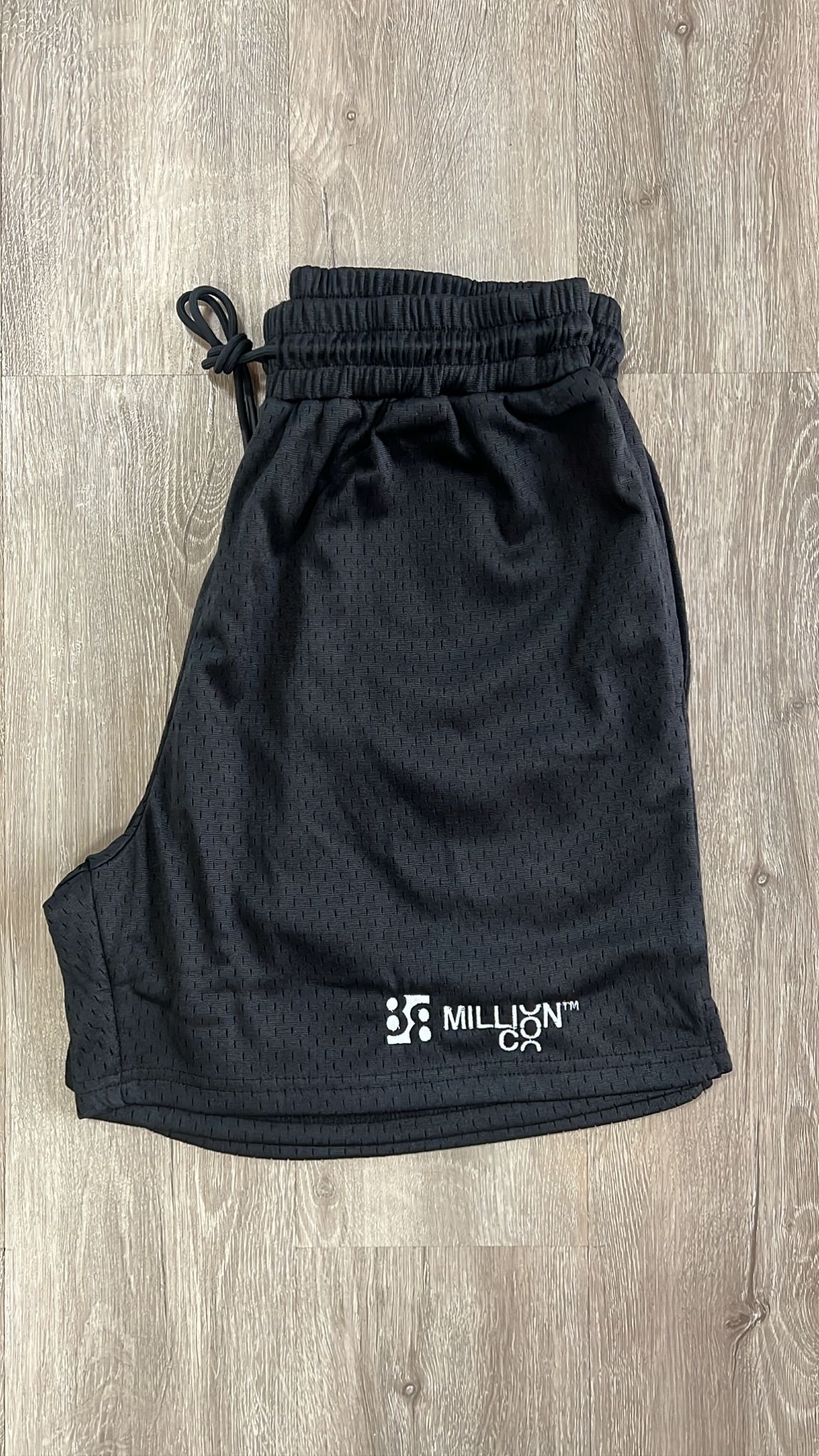 88M Logo Black Short